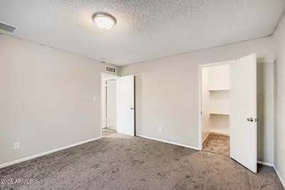 18237 N 34th Drive, Phoenix, AZ 85053 - Photo 17