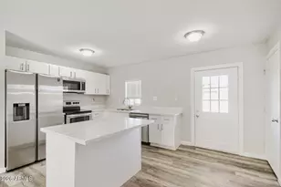 18237 N 34th Dr, Phoenix, AZ 85053 - Photo 5