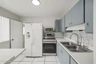 2549 W Rose Ln, Phoenix, AZ 85017 - Photo 9