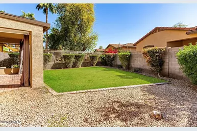 5207 W Paradise Drive, Glendale, AZ 85304 - Photo 33