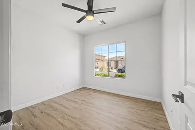 5207 W Paradise Drive, Glendale, AZ 85304 - Photo 19