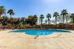5207 W Paradise Dr, Glendale, AZ 85304 - Photo 41