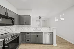 5207 W Paradise Dr, Glendale, AZ 85304 - Photo 3