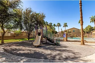 5207 W Paradise Drive, Glendale, AZ 85304 - Photo 39