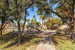 5207 W Paradise Dr, Glendale, AZ 85304 - Photo 47