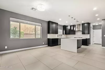 23111 N 40th Way, Phoenix, AZ 85050 - Photo 9