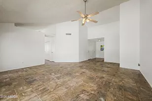 9021 W Hatcher Rd, Peoria, AZ 85345 - Photo 9