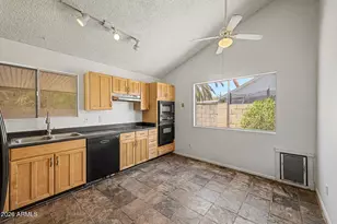 9021 W Hatcher Rd, Peoria, AZ 85345 - Photo 11
