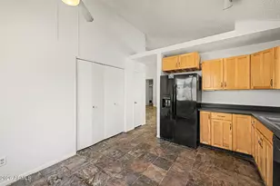 9021 W Hatcher Rd, Peoria, AZ 85345 - Photo 13