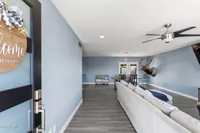 8137 E Indian School Road, Scottsdale, AZ 85251 - Photo 15
