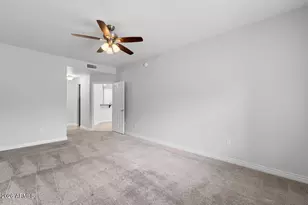 5350 E Deer Valley Dr, Phoenix, AZ 85054 - Photo 15