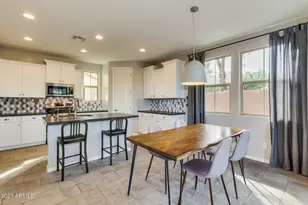 1942 S Sycamore Pl, Chandler, AZ 85286 - Photo 5