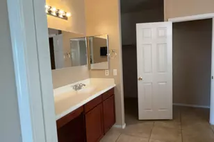 6037 S 30th Dr, Phoenix, AZ 85041 - Photo 3