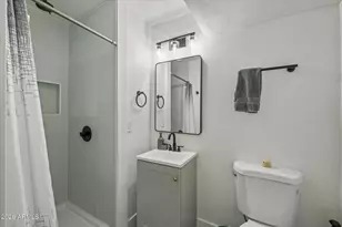4112 N 6th Ave NW, Phoenix, AZ 85013 - Photo 5