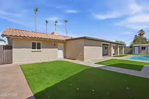 2515 S Palm Dr, Tempe, AZ 85282 - Photo 9