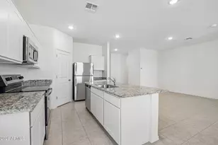 5781 E Hornblende Wy, San Tan Valley, AZ 85143 - Photo 9