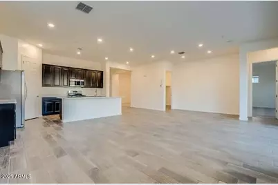 21255 W Ashland Avenue, Buckeye, AZ 85396 - Photo 11