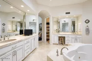 7407 N 71st Pl, Paradise Valley, AZ 85253 - Photo 11