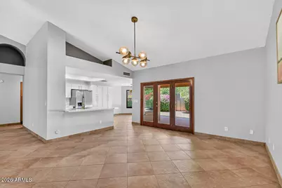 5735 E Campo Bello Drive, Scottsdale, AZ 85254 - Photo 9