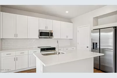 18073 W Calle Lejos Road, Surprise, AZ 85387 - Photo 7