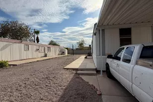 303 E South Mountain Ave, Phoenix, AZ 85042 - Photo 11