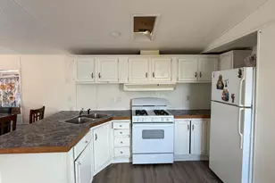 303 E South Mountain Ave, Phoenix, AZ 85042 - Photo 9