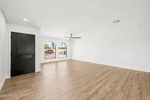 6014 S Dorsey Ln, Tempe, AZ 85283 - Photo 7