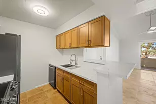 10610 S 48th St, Phoenix, AZ 85044 - Photo 9