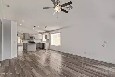 1077 W Laurel Avenue, Gilbert, AZ 85233 - Photo 5