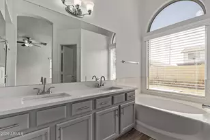 1077 W Laurel Ave, Gilbert, AZ 85233 - Photo 15