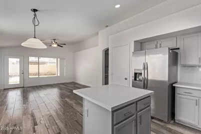 1077 W Laurel Avenue, Gilbert, AZ 85233 - Photo 9