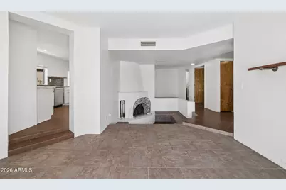 4717 E Winston Drive, Phoenix, AZ 85044 - Photo 9