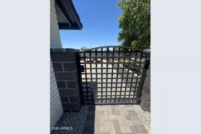 4210 W Country Gables Drive, Phoenix, AZ 85053 - Photo 11