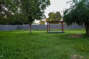 4210 W Country Gables Dr, Phoenix, AZ 85053 - Photo 129
