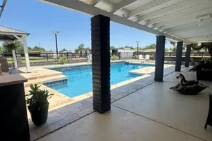 4210 W Country Gables Dr, Phoenix, AZ 85053 - Photo 23