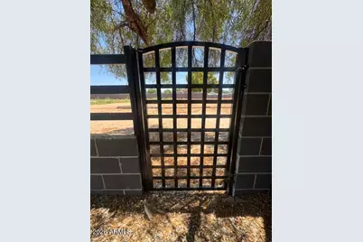 4210 W Country Gables Drive, Phoenix, AZ 85053 - Photo 31