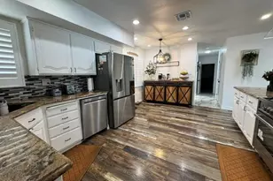 4210 W Country Gables Dr, Phoenix, AZ 85053 - Photo 83