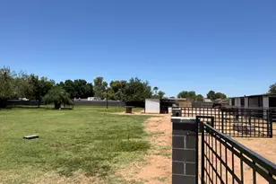 4210 W Country Gables Dr, Phoenix, AZ 85053 - Photo 27