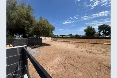 4210 W Country Gables Drive, Phoenix, AZ 85053 - Photo 35