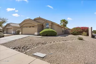 43742 W Baker Dr, Maricopa, AZ 85138 - Photo 3