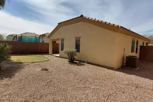 4043 S Vineyard Ave, Gilbert, AZ 85297 - Photo 15