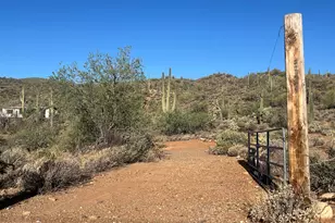 32400 S Lisa Dr, Black Canyon City, AZ 85324 - Photo 3
