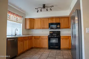 12860 W Monte Vista Rd, Avondale, AZ 85392 - Photo 11