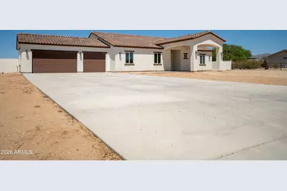 1958 N 193rd Avenue, Buckeye, AZ 85396 - Photo 3