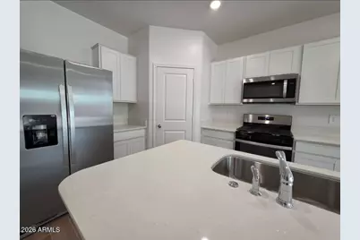 18399 W Buckskin Trail, Surprise, AZ 85387 - Photo 11