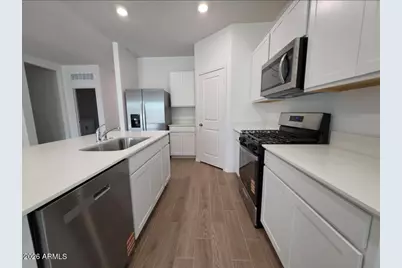 18399 W Buckskin Trail, Surprise, AZ 85387 - Photo 17