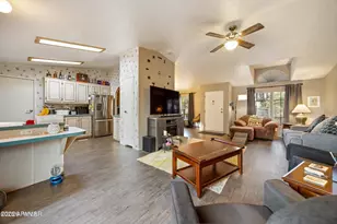 220 S 10th Ave, Show Low, AZ 85901 - Photo 9