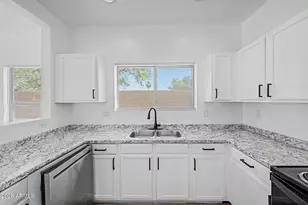 9481 N 81st Dr, Peoria, AZ 85345 - Photo 11