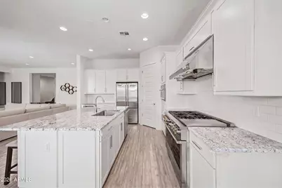256 E Gemini Place, Chandler, AZ 85249 - Photo 5