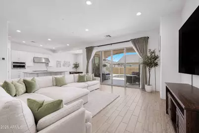 256 E Gemini Place, Chandler, AZ 85249 - Photo 3